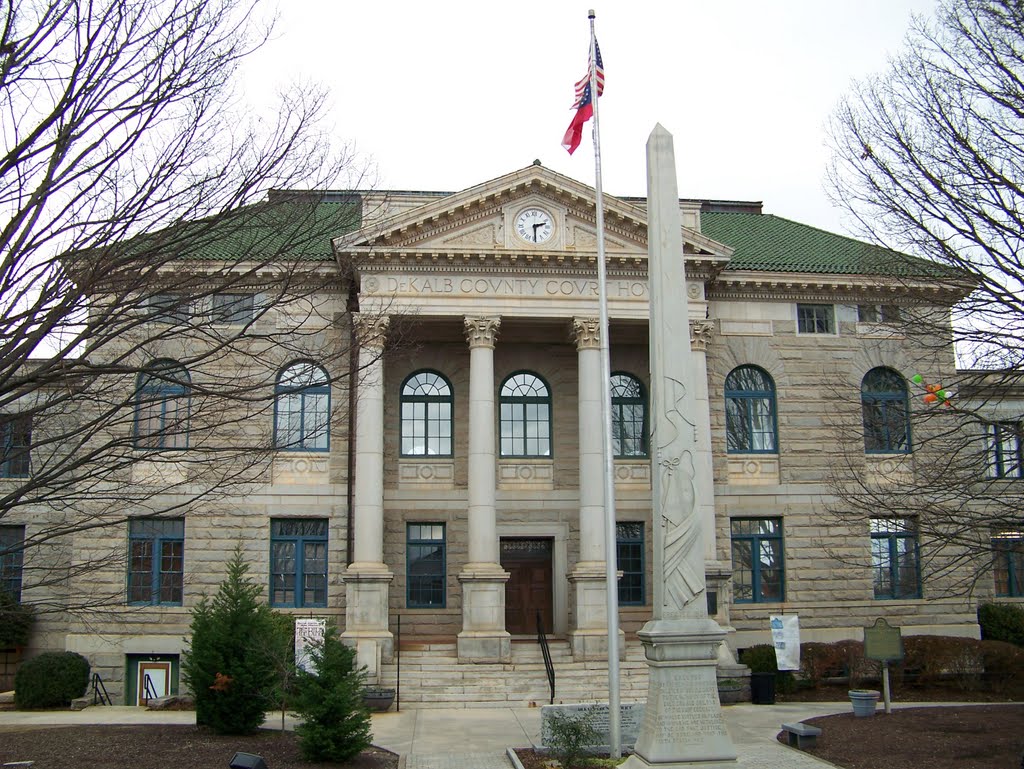 DeKalb County Courthouse in Fort Payne Alabama where DeKalb County uncontested divorces are filed