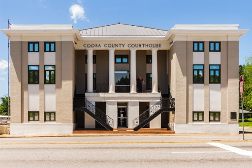 An Alabama county courthouse where divorce and custody cases are heard