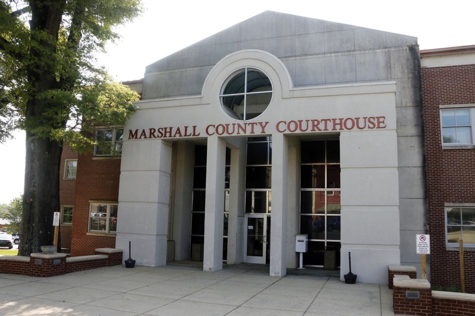 Marshall County Courthouse in Alabama where Marshall County uncontested divorces are filed in Albertville and Guntersville Divisions