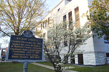 Walker County Courthouse in Jasper Alabama where Walker County uncontested divorces are filed