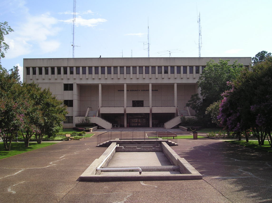 The Morgan County Courthouse in Decatur, Alabama, where contested divorce trials are heard