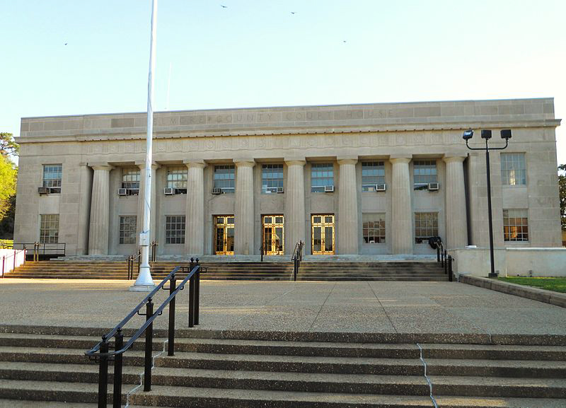 Alabama county courthouse where divorce and custody cases are heard