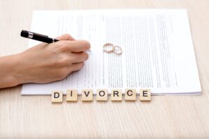 Divorce spelt w/ rings